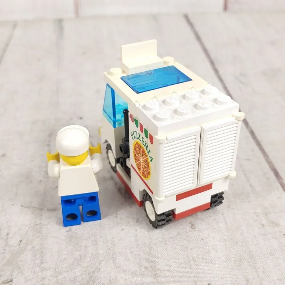1994 LEGO Town: Pizza-To-Go Store 6350 - 100% COMPLETE w/ Instructions - NO BOX